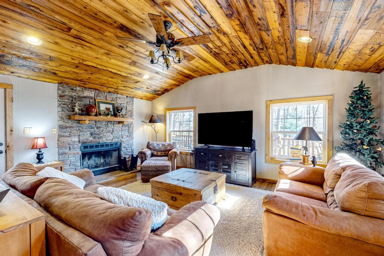 Pine Woods Cabin Мак-Генри Экстерьер фото