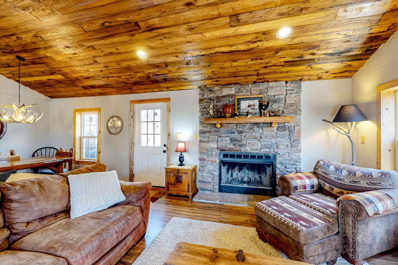 Pine Woods Cabin Мак-Генри Экстерьер фото